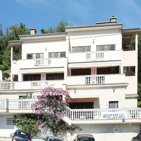 אופטיה Apartment Villa Ana מראה חיצוני תמונה