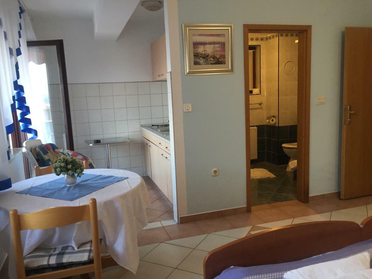אופטיה Apartment Villa Ana מראה חיצוני תמונה