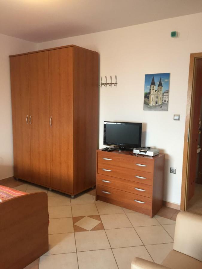 אופטיה Apartment Villa Ana מראה חיצוני תמונה